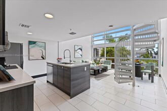 421 Meridian Ave, Unit # 19 in Miami Beach, FL - Building Photo - Building Photo