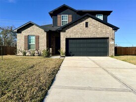 408 Magnolia Ln in Lake Jackson, TX - Building Photo