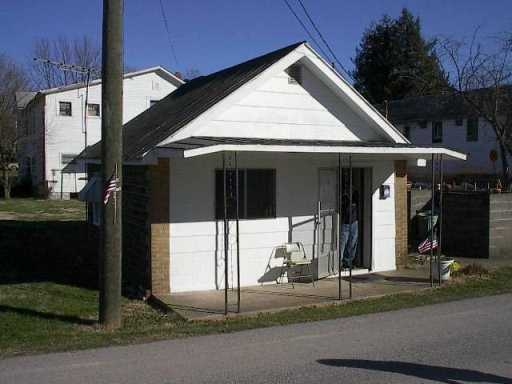 73 Mulberry St in Ravenswood, WV - Building Photo - Building Photo