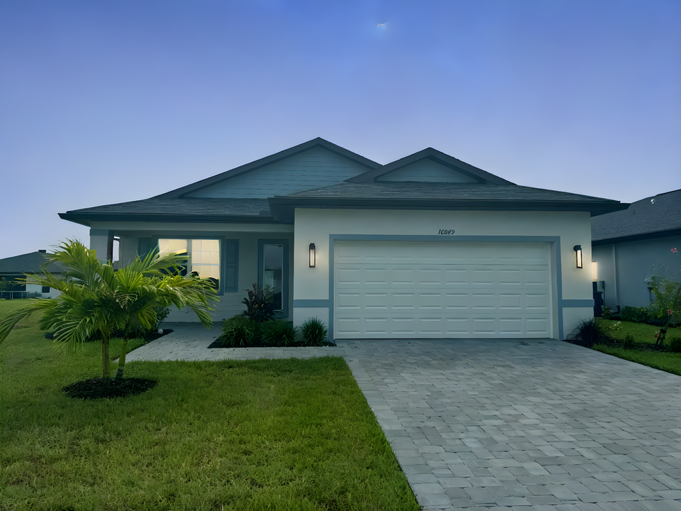 16849 Castoro Dr in Port Charlotte, FL - Building Photo