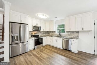 5507 Flat Shoals Pkwy in Decatur, GA - Building Photo - Building Photo