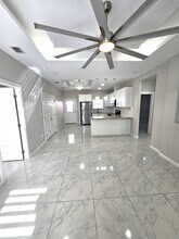 1018 N Woodson Ave in Edinburg, TX - Foto de edificio - Building Photo