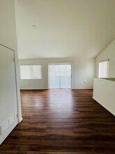 2346-2346 Ocean Ave in Ventura, CA - Building Photo - Building Photo