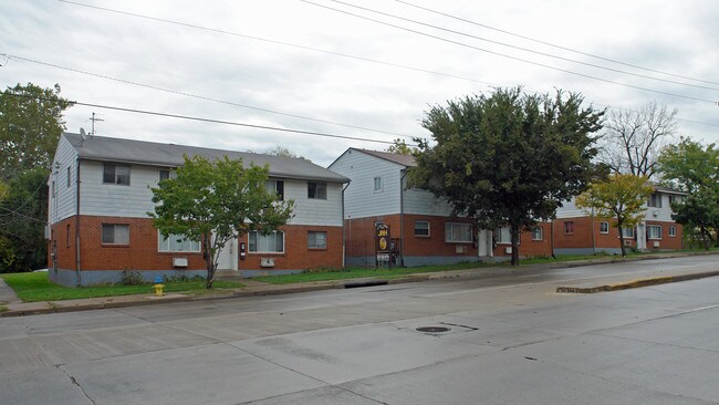 32-44 N Gettysburg Ave in Dayton, OH - Foto de edificio - Building Photo