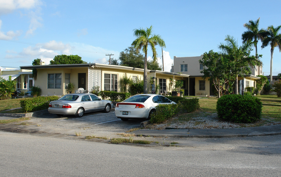 1229 SE 1st Ave in Fort Lauderdale, FL - Building Photo