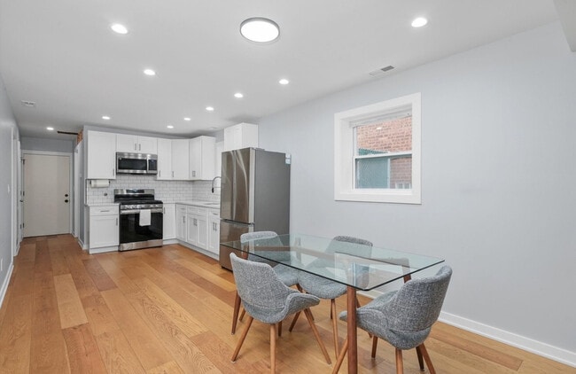 11315 S Ave G in Chicago, IL - Building Photo - Building Photo