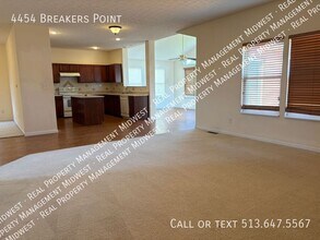 4454 Breakers Point in West Chester Township, OH - Building Photo - Building Photo