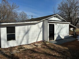 4907 Unionville Rd in Unionville, NC - Building Photo