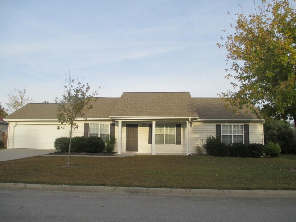 128 Corinth Dr in New Bern, NC - Foto de edificio