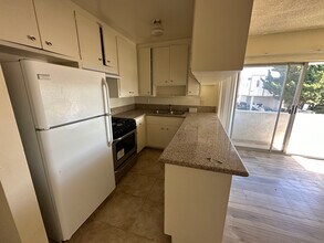 1605 Barry Ave in Los Angeles, CA - Building Photo - Building Photo
