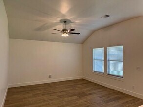 15908 Wolf Crk Wy in Oklahoma City, OK - Foto de edificio - Building Photo