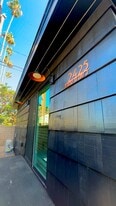 2425 N Bush St, Unit 2 in Santa Ana, CA - Building Photo