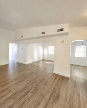 1327 Eugene Black St in Daytona Beach, FL - Building Photo - Building Photo