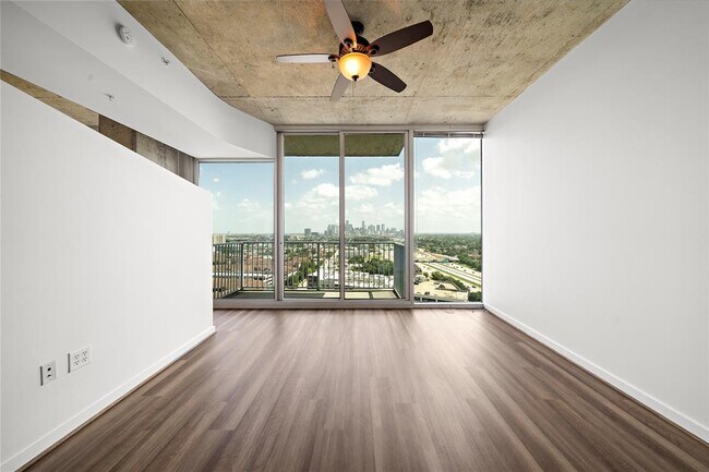 property at 5925 Almeda Rd