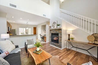 8571 Gold Peak Dr in Highlands Ranch, CO - Building Photo - Building Photo