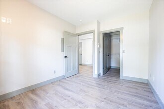 20 Marblehead Ave in North Providence, RI - Building Photo - Building Photo