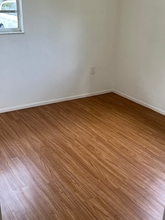 4836 5th St in Zephyrhills, FL - Foto de edificio - Building Photo