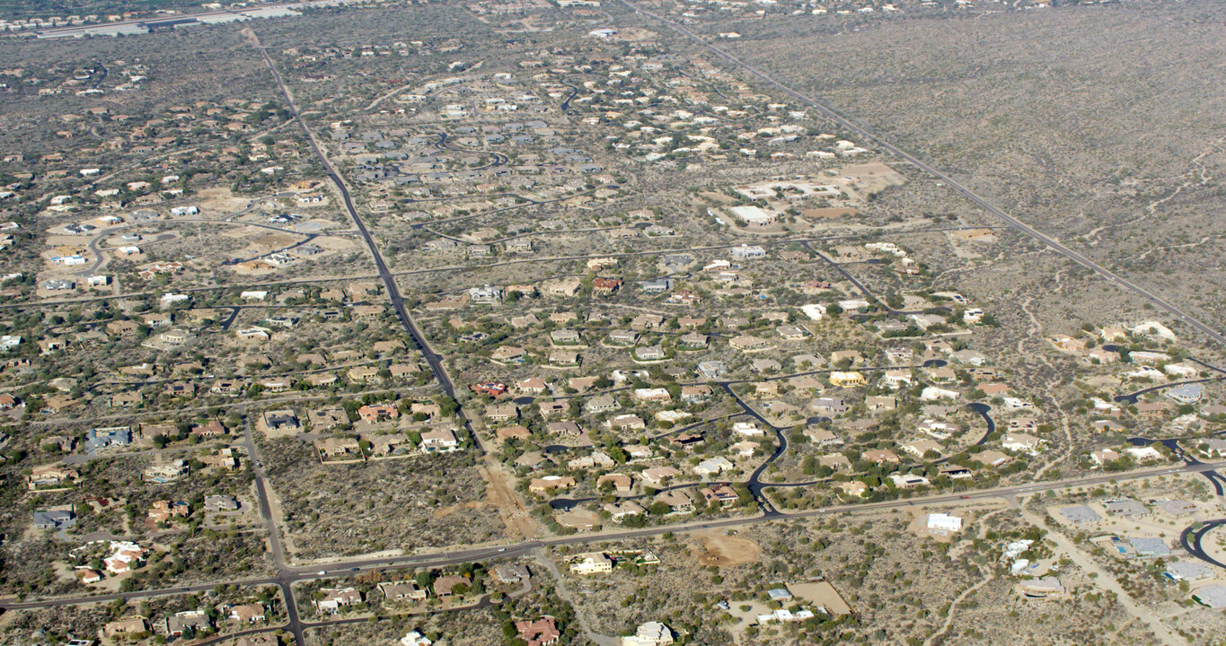 8700 E Black Mountain Rd in Scottsdale, AZ - Building Photo