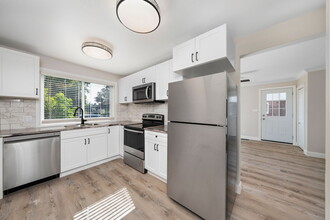 961 Colborne Rd in Sarnia, ON - Building Photo - Building Photo