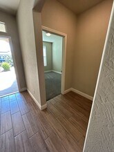 1025 S Crumal St in Visalia, CA - Building Photo - Building Photo