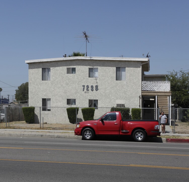 Sun Valley Apartments in Sun Valley, CA - Building Photo