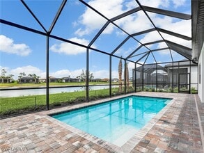 1945 Don Benito Wy in Naples, FL - Building Photo - Building Photo
