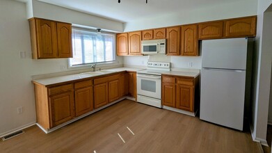 4197 Turnbridge Dr in Holt, MI - Building Photo - Building Photo