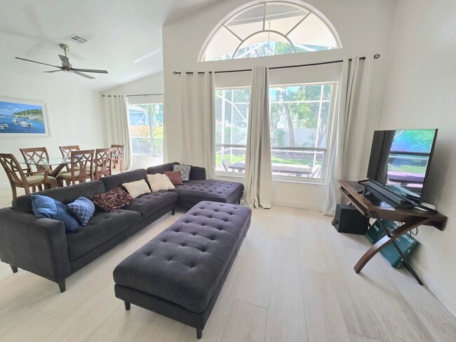 6810 Camille St in Boynton Beach, FL - Building Photo - Building Photo