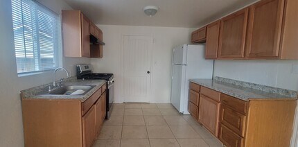 1688 Linden St in Livermore, CA - Building Photo - Building Photo