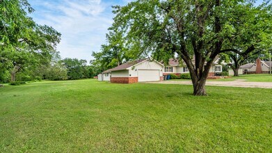 1307 S 77th E Ave in Tulsa, OK - Building Photo - Building Photo