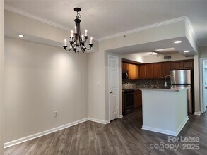405 W 7th St in Charlotte, NC - Building Photo - Building Photo