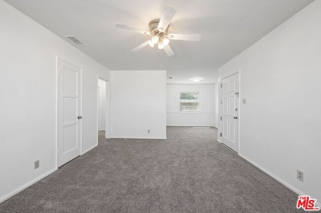 2122 W 102nd St in Los Angeles, CA - Building Photo - Building Photo