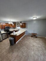 3 Hinman St in Sturbridge, MA - Building Photo