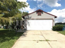 3961 Bonn Dr in Indianapolis, IN - Building Photo