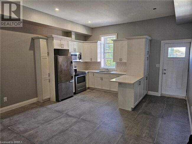 property at 134 Murray St