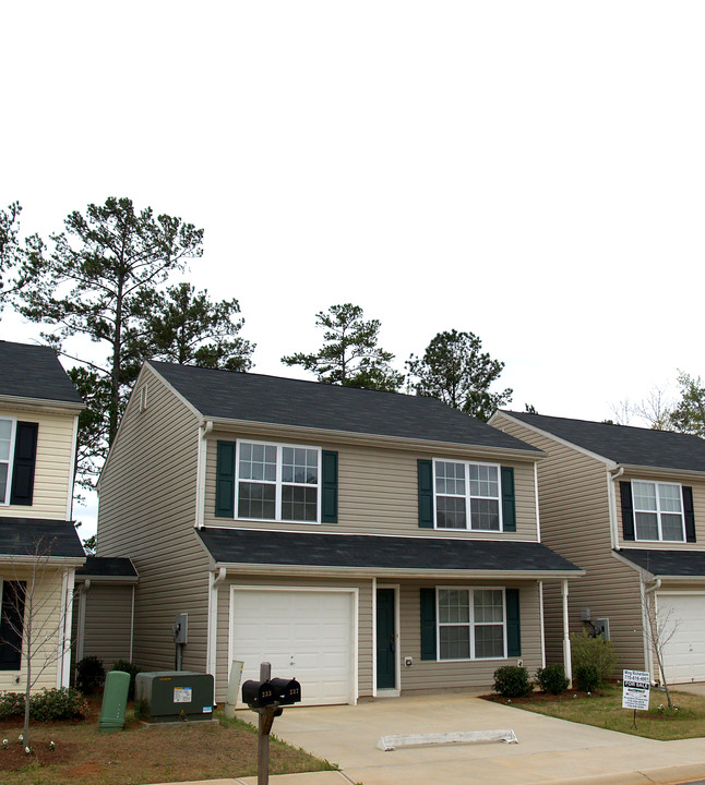 237 Lossie Ln in Mcdonough, GA - Foto de edificio