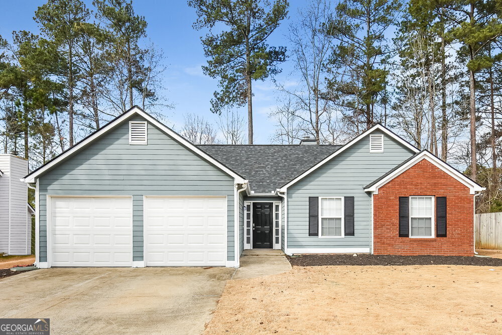 4949 Lake Park Ln in Acworth, GA - Building Photo