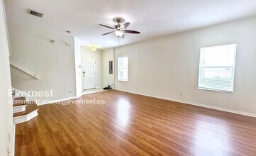 10545 Shady Falls Ct in Riverview, FL - Foto de edificio - Building Photo