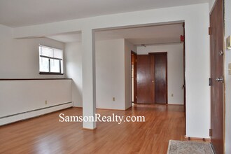 1 Woodward Ave in East Providence, RI - Building Photo - Building Photo