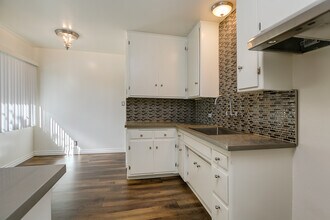 148 Catalina Ave in Pasadena, CA - Building Photo - Building Photo