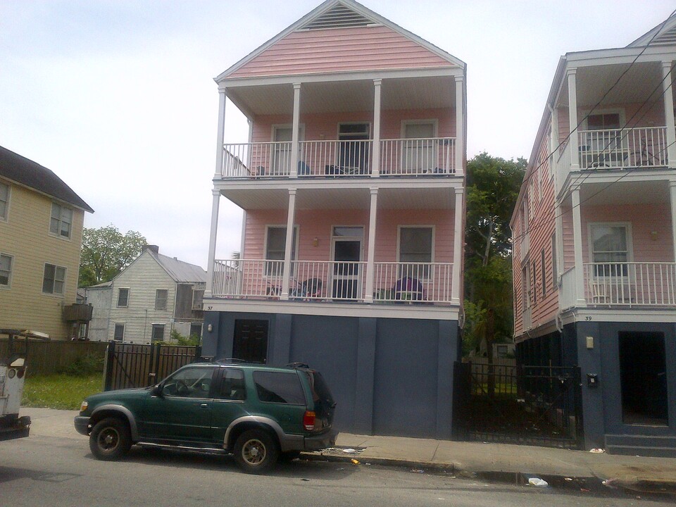 37 America St in Charleston, SC - Building Photo