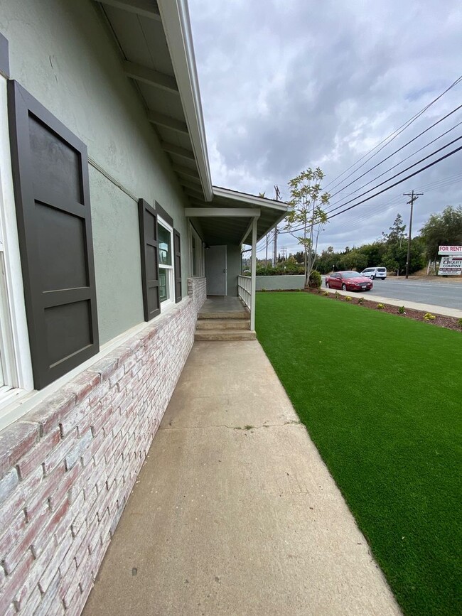 744 E Chase Ave in El Cajon, CA - Building Photo - Building Photo