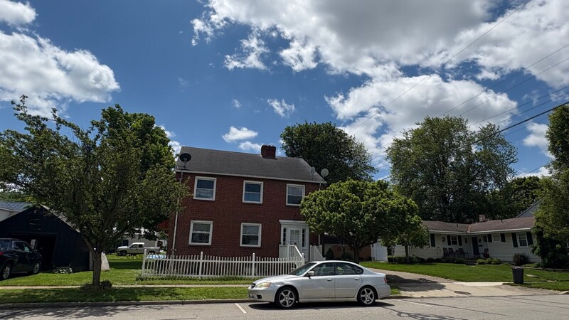 16 Howard Smith Blvd in Bellville, OH - Foto de edificio