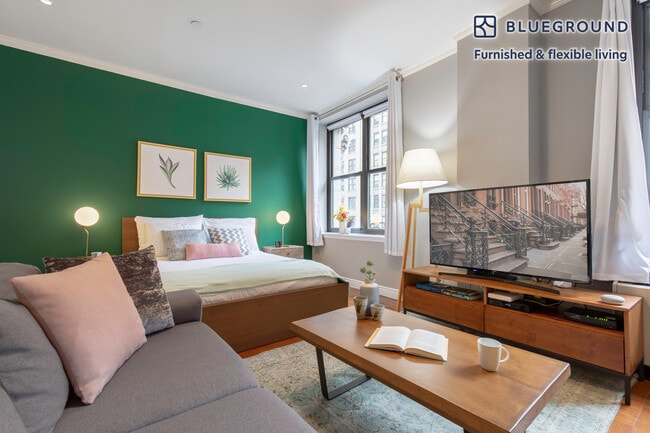 488 7th Ave in New York, NY - Building Photo - Building Photo