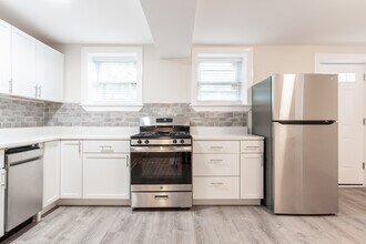 2905 N Mildred Ave, Unit 1 in Chicago, IL - Building Photo - Building Photo