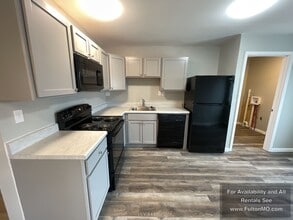 300 Market St in Fulton, MO - Building Photo - Building Photo