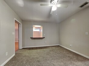 6936 Clovis Rd in Jacksonville, FL - Building Photo - Building Photo