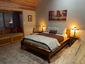 28625 Willow Rd in Lake Arrowhead, CA - Building Photo - Building Photo