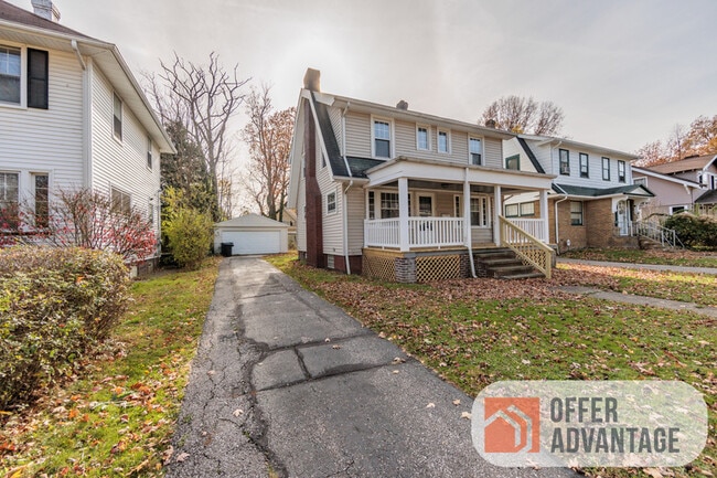 property at 1529 Parkhill Rd