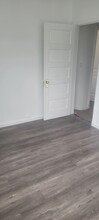 836 W 40th Pl, Unit 836 in Los Angeles, CA - Building Photo - Building Photo